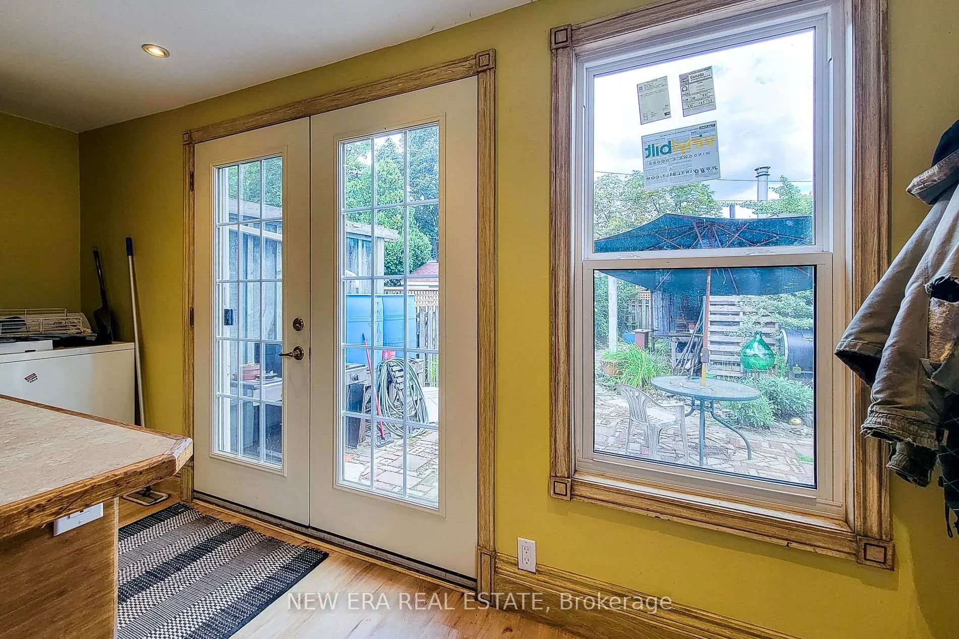 Photo 24 of 16 Welland Street S, Thorold, Thorold Downtown — HOMEH