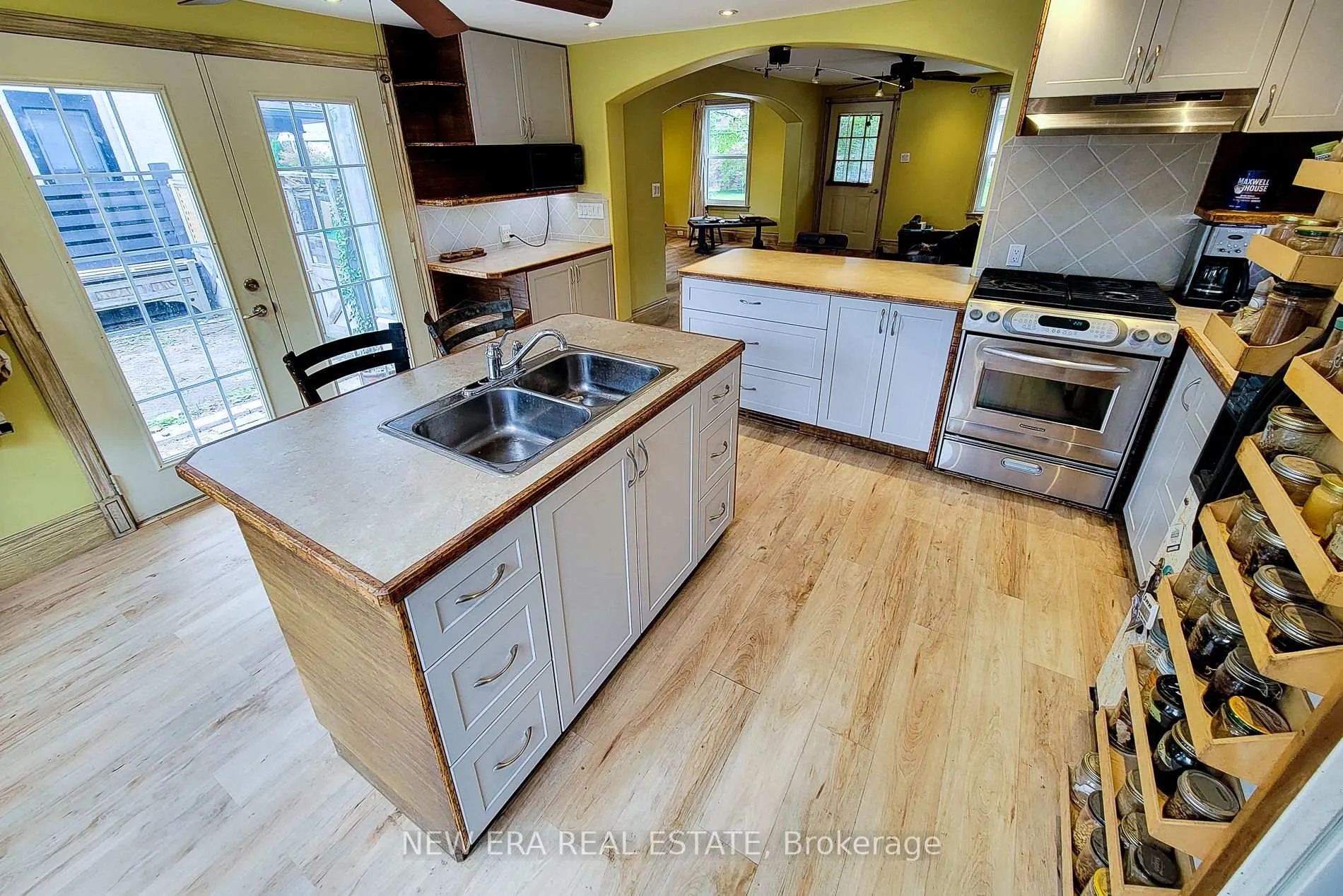 Photo 29 of 16 Welland Street S, Thorold, Thorold Downtown — HOMEH
