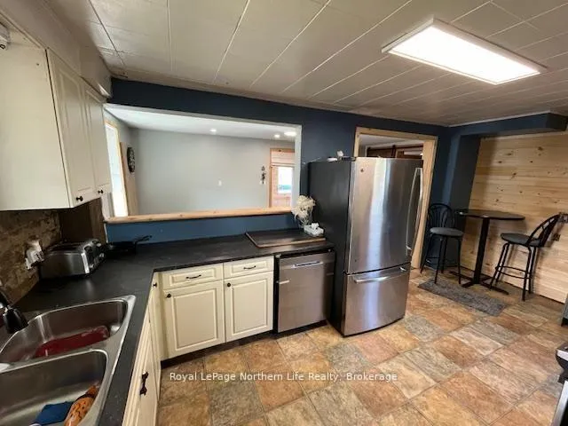 Photo 4 of 6741 Highway 11 N, Temagami — HOMEH
