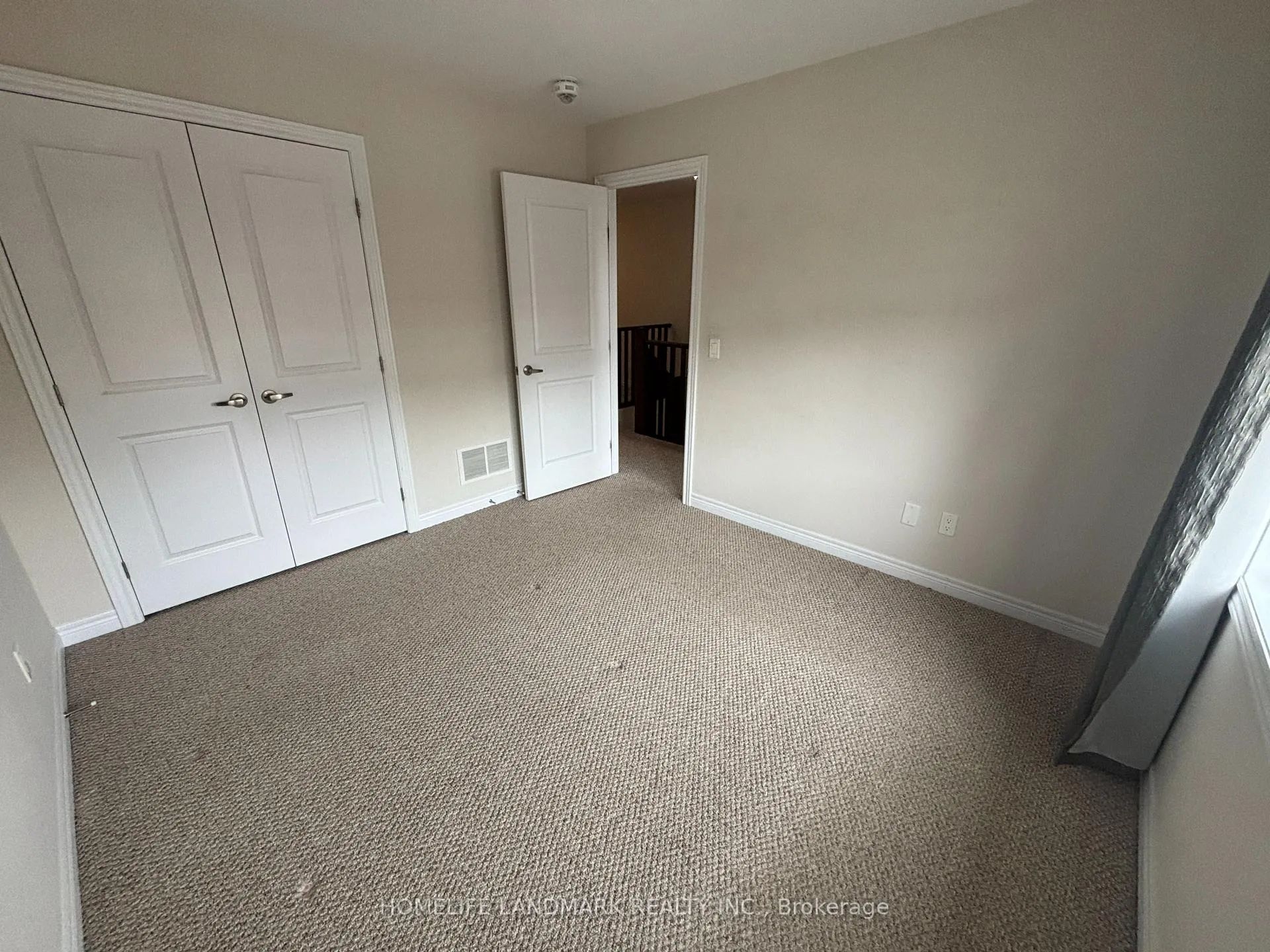 Photo 13 of 2362 Natasha Circle, Oakville, Bronte Creek — HOMEH