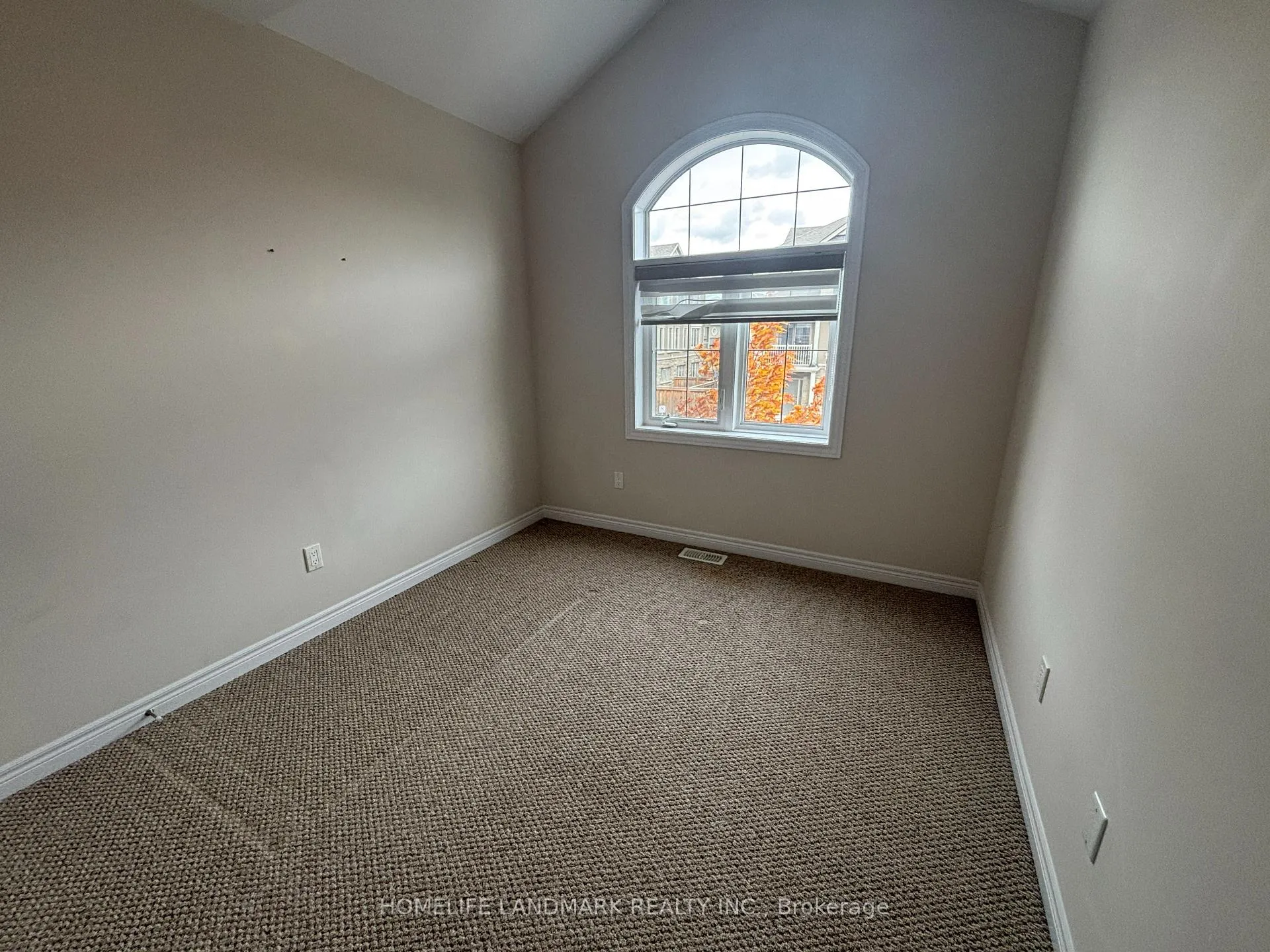 Photo 14 of 2362 Natasha Circle, Oakville, Bronte Creek — HOMEH