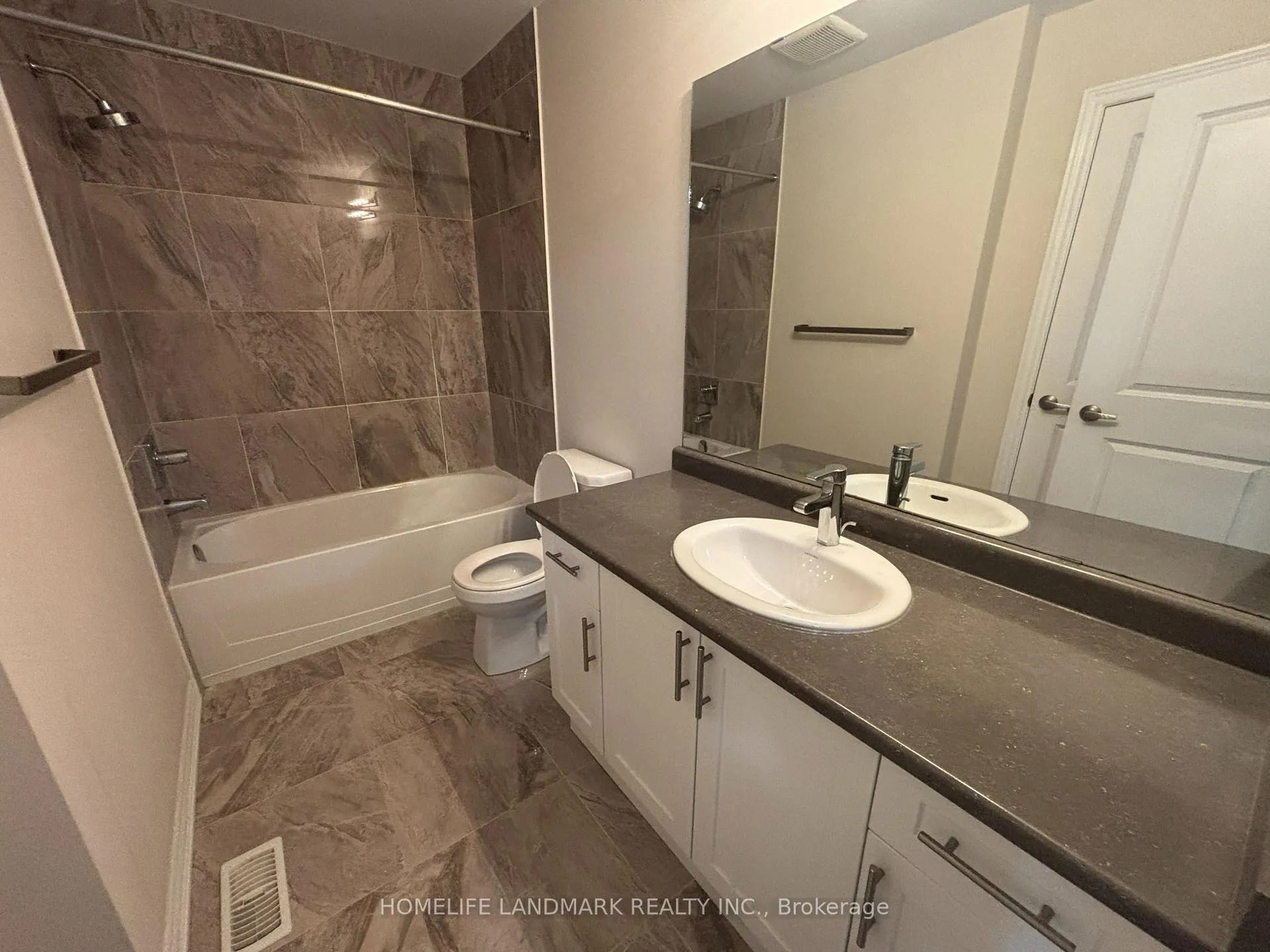 Photo 16 of 2362 Natasha Circle, Oakville, Bronte Creek — HOMEH
