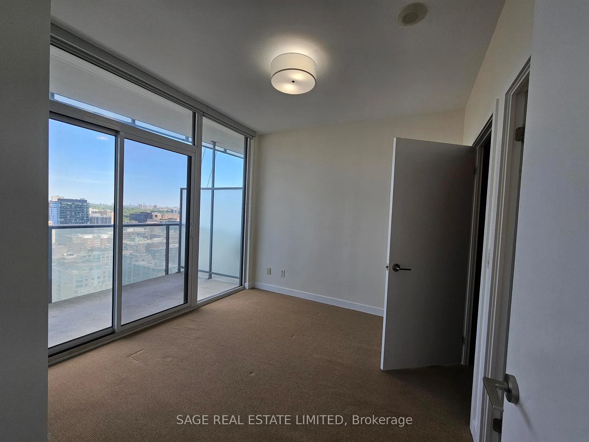 Photo 4 of Unit 2403, 1 Market Street, Toronto, Waterfront Communities — HOMEH