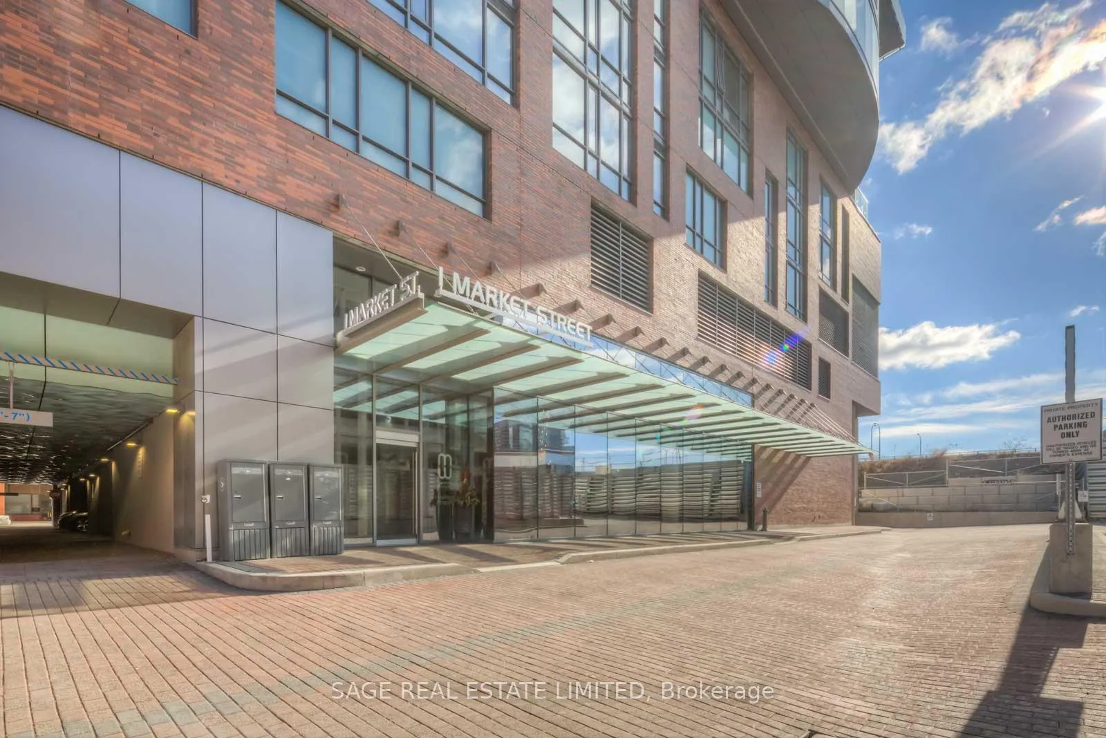 Photo 14 of Unit 2403, 1 Market Street, Toronto, Waterfront Communities — HOMEH