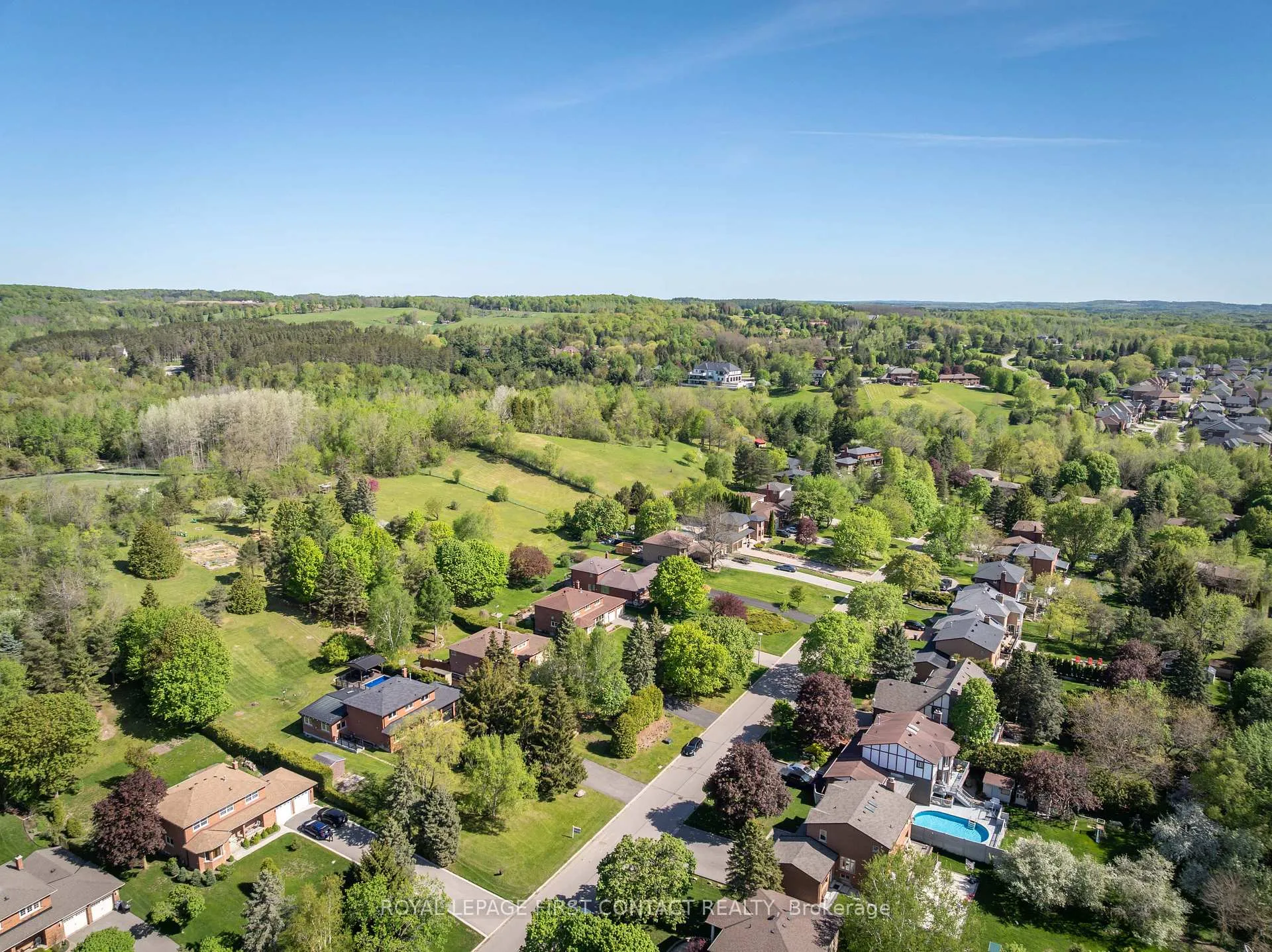 Photo 33 of 41 Marilyn Street, Caledon, Caledon East — HOMEH