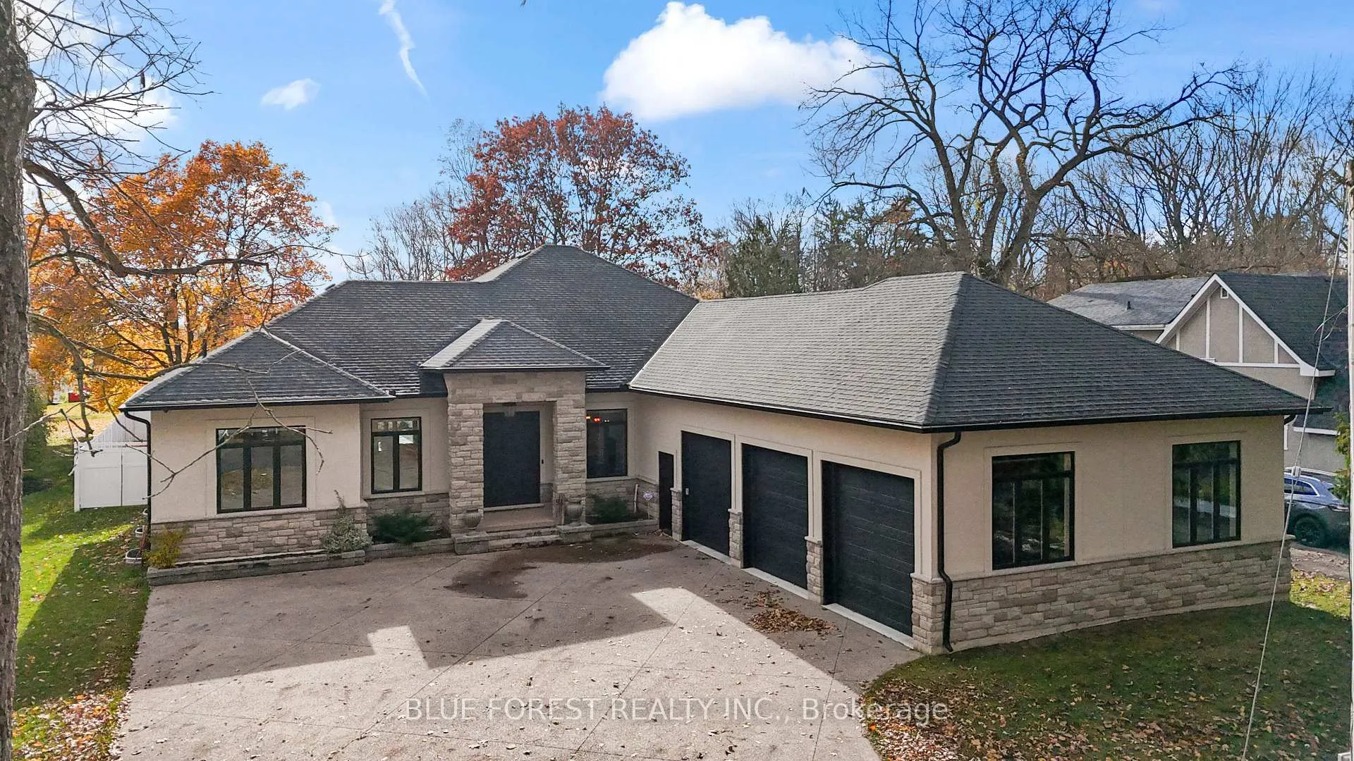 Photo 1 of 94 Harris Road, Middlesex Centre, Delaware Town — HOMEH