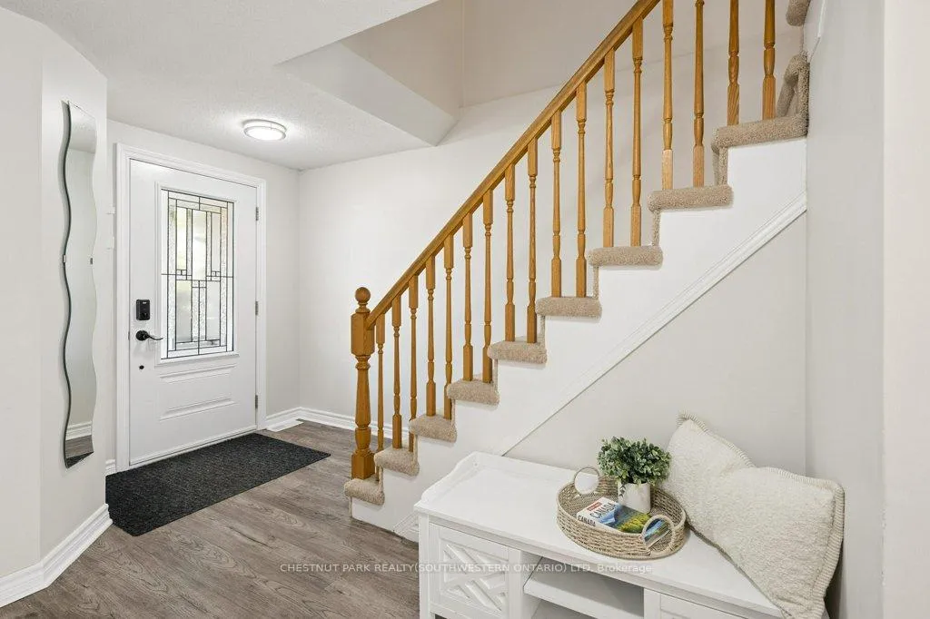 Photo 7 of 312 Sable Court, Waterloo — HOMEH