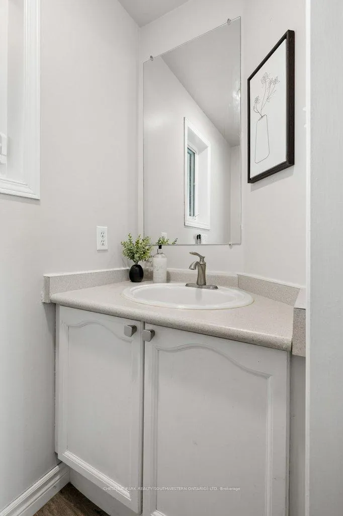 Photo 9 of 312 Sable Court, Waterloo — HOMEH