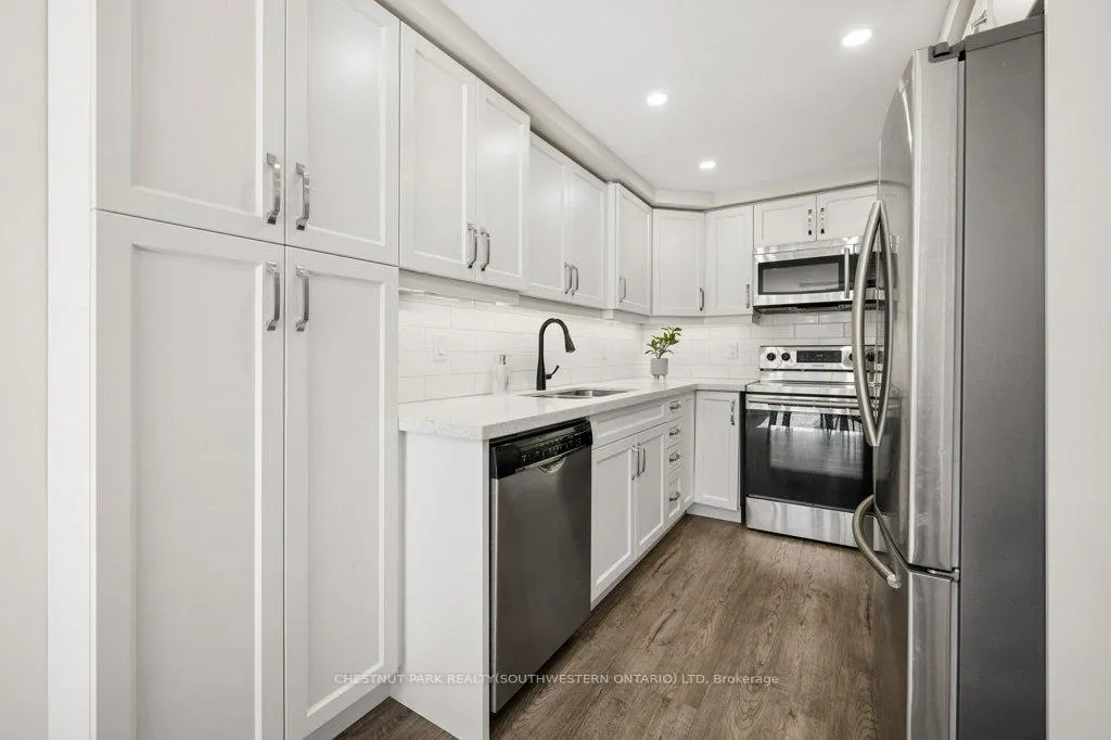 Photo 17 of 312 Sable Court, Waterloo — HOMEH