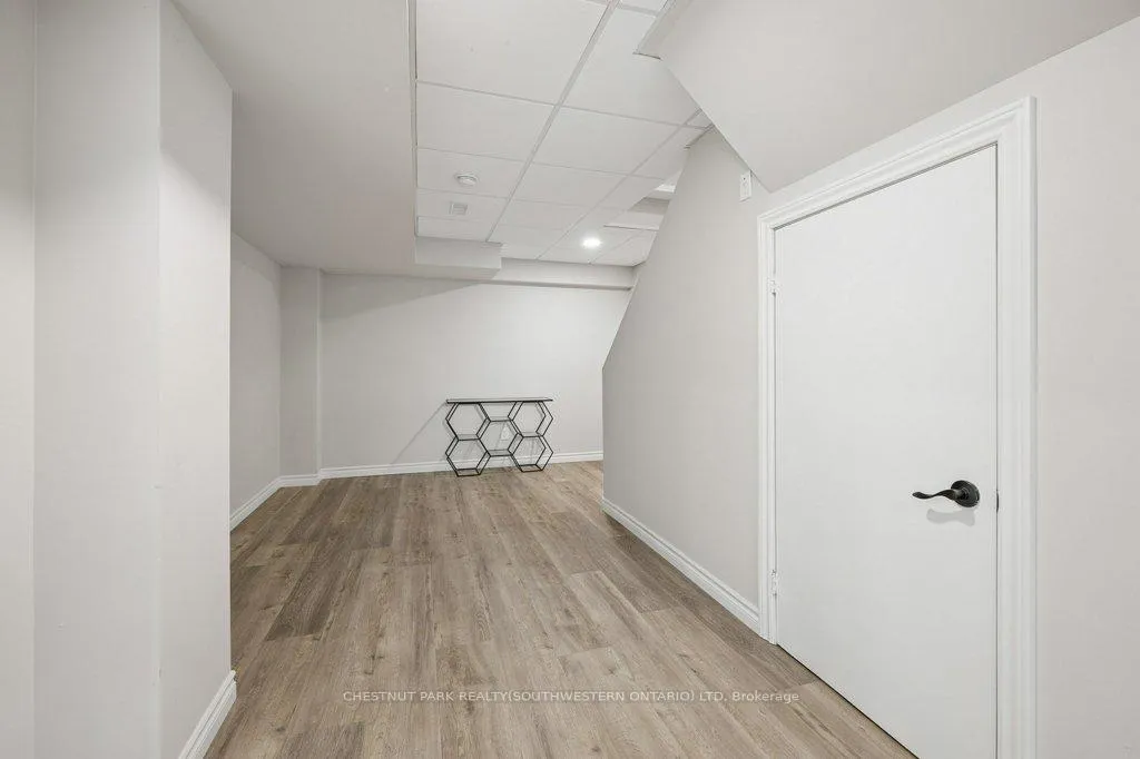 Photo 32 of 312 Sable Court, Waterloo — HOMEH