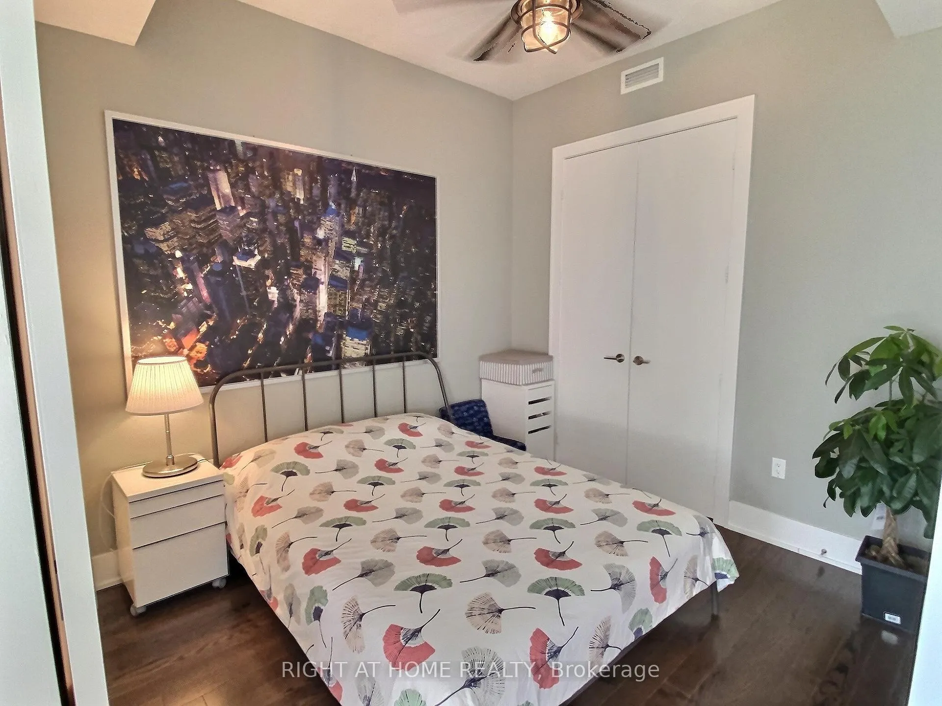 Photo 10 of Unit 515, 39 Queens Quay E, Toronto, Waterfront Communities — HOMEH