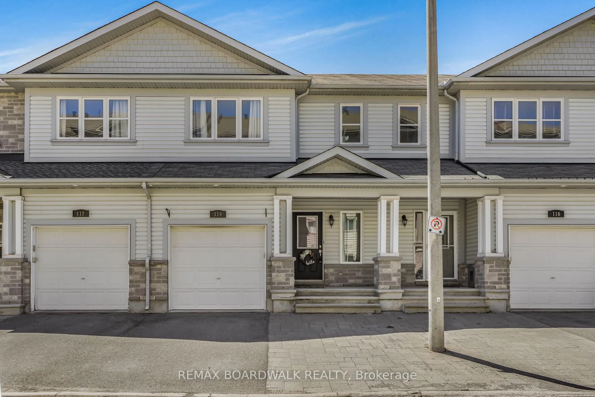Photo 1 of 114 Potts Private, Ottawa, Notting Hill/Summerside — HOMEH