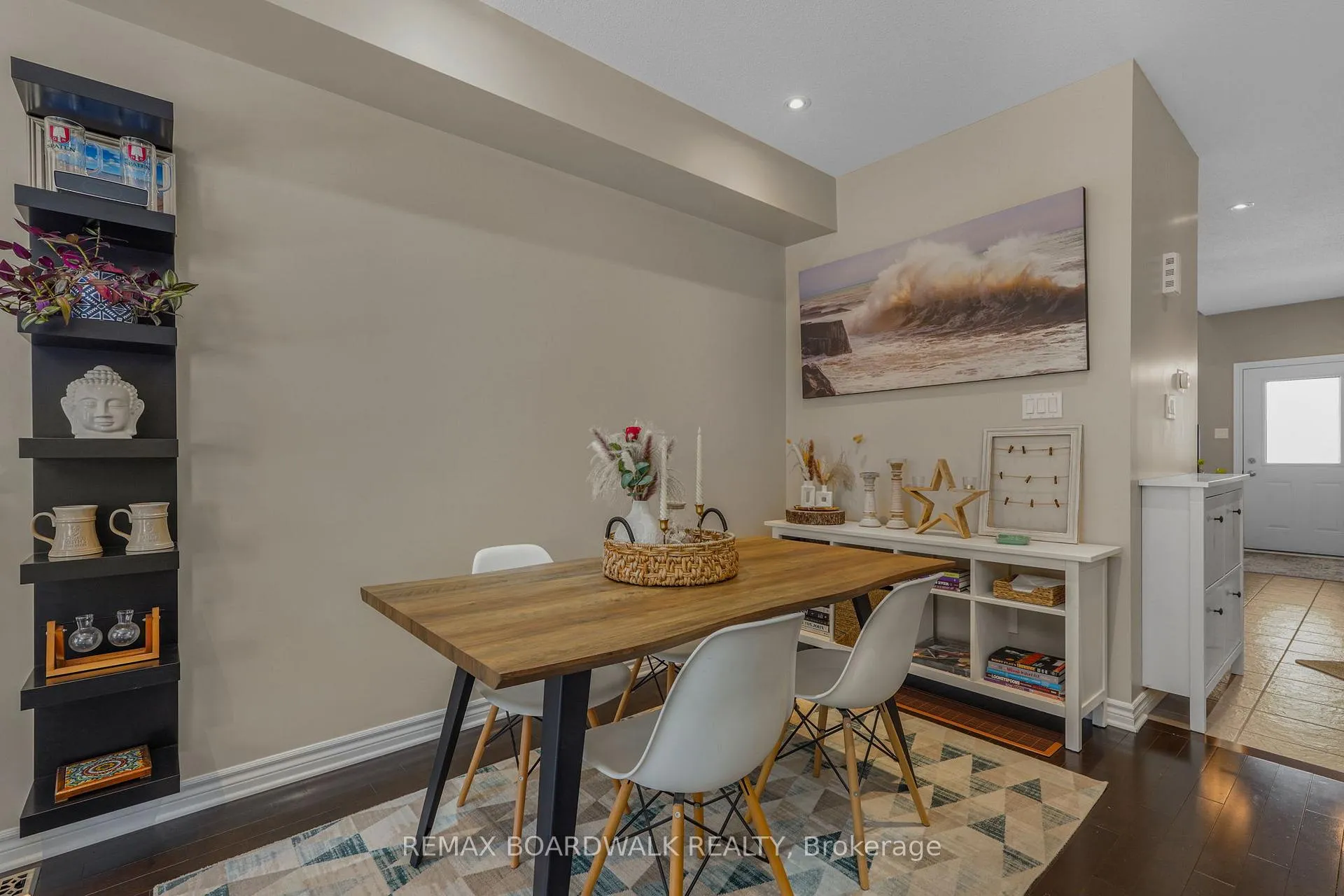 Photo 7 of 114 Potts Private, Ottawa, Notting Hill/Summerside — HOMEH