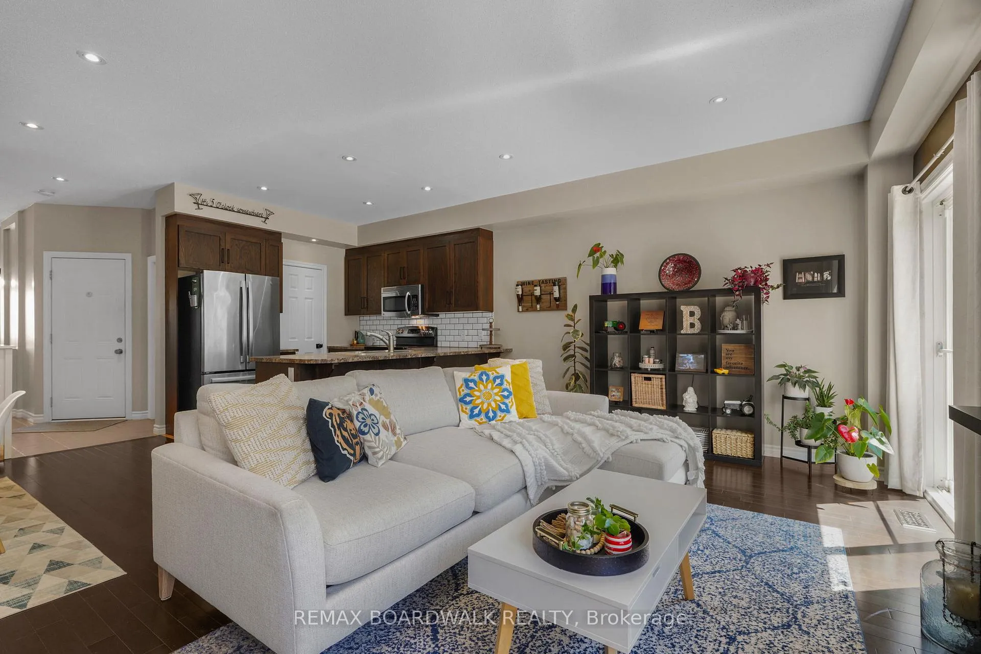 Photo 14 of 114 Potts Private, Ottawa, Notting Hill/Summerside — HOMEH