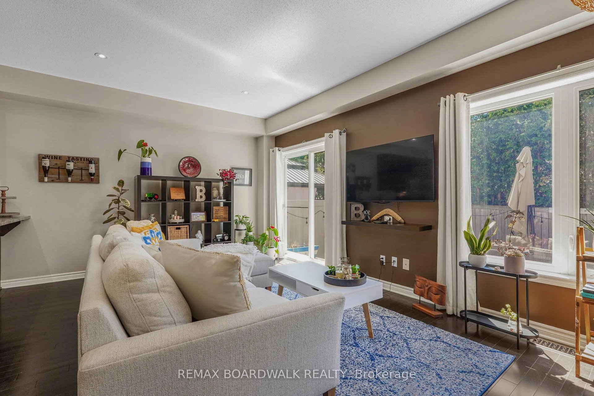 Photo 15 of 114 Potts Private, Ottawa, Notting Hill/Summerside — HOMEH