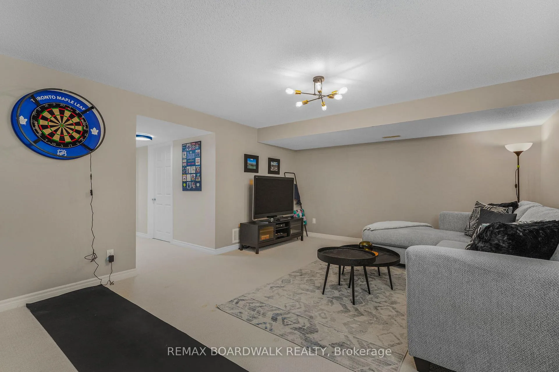 Photo 25 of 114 Potts Private, Ottawa, Notting Hill/Summerside — HOMEH