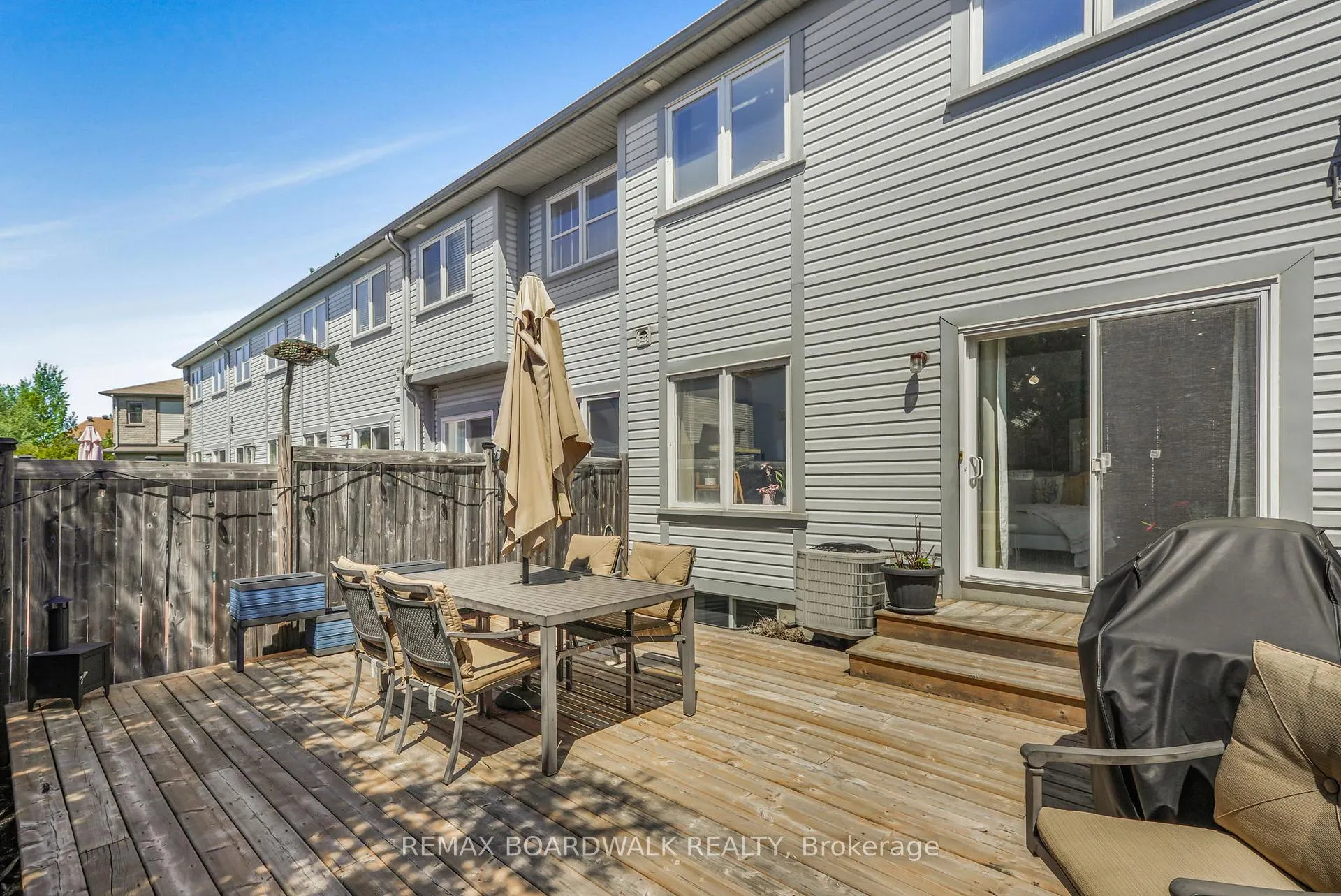 Photo 28 of 114 Potts Private, Ottawa, Notting Hill/Summerside — HOMEH