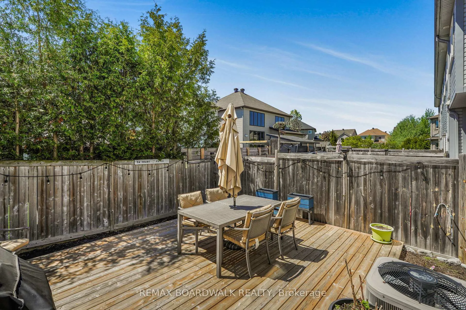 Photo 29 of 114 Potts Private, Ottawa, Notting Hill/Summerside — HOMEH