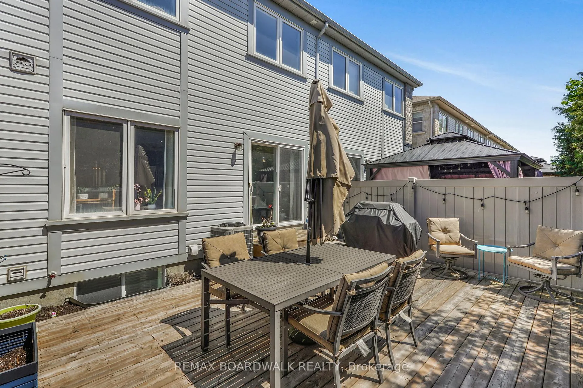 Photo 30 of 114 Potts Private, Ottawa, Notting Hill/Summerside — HOMEH