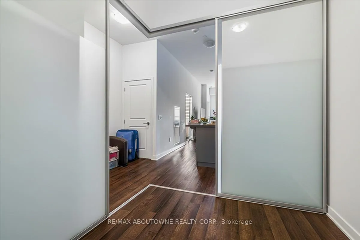 Photo 12 of Unit 405, 2007 James Street, Burlington, Brant — HOMEH