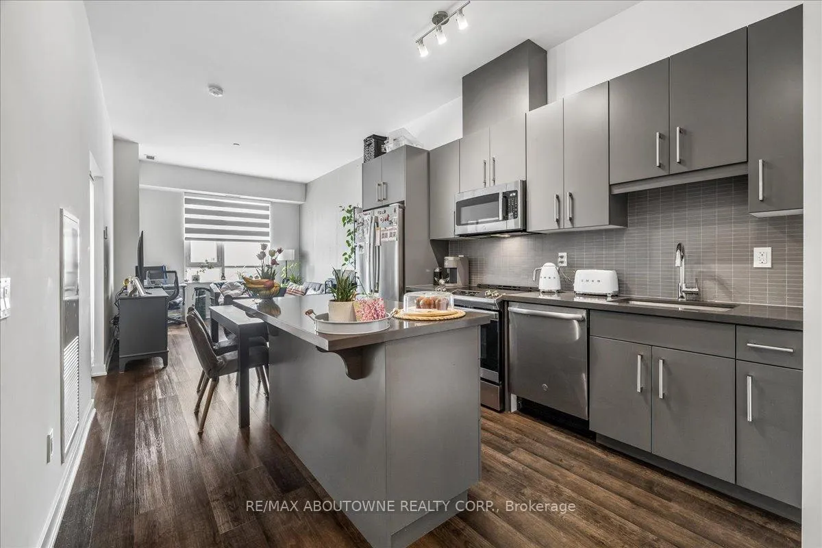 Photo 16 of Unit 405, 2007 James Street, Burlington, Brant — HOMEH