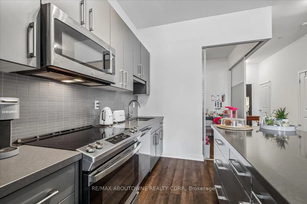 Photo 18 of Unit 405, 2007 James Street, Burlington, Brant — HOMEH