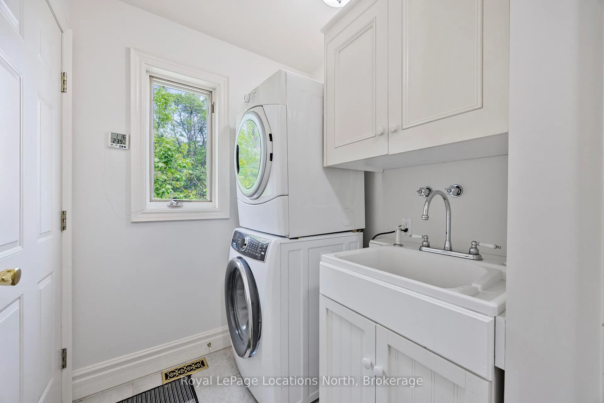 Photo 20 of 261 Cedar Avenue, Meaford — HOMEH