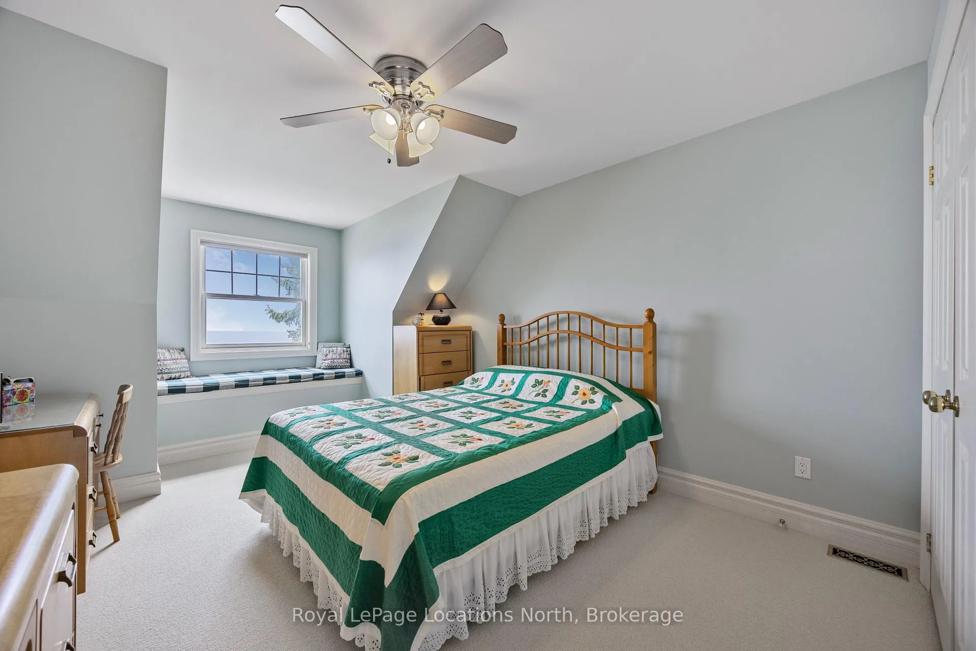 Photo 24 of 261 Cedar Avenue, Meaford — HOMEH