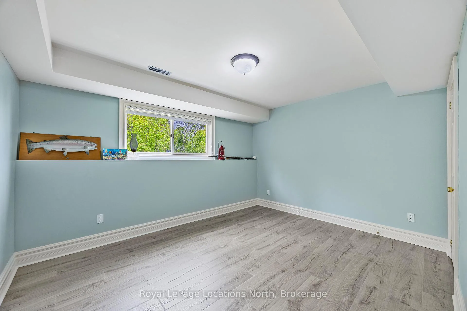 Photo 31 of 261 Cedar Avenue, Meaford — HOMEH