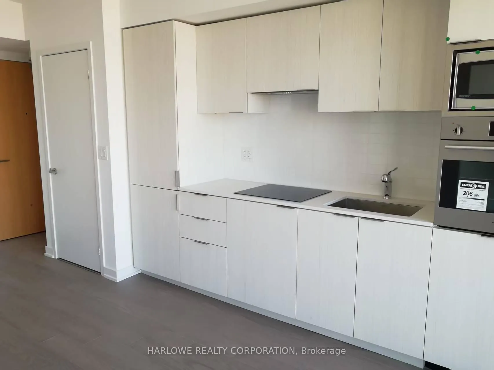 Photo 3 of Unit 1713, 11 Wellesley Street W, Toronto, Bay Street Corridor — HOMEH