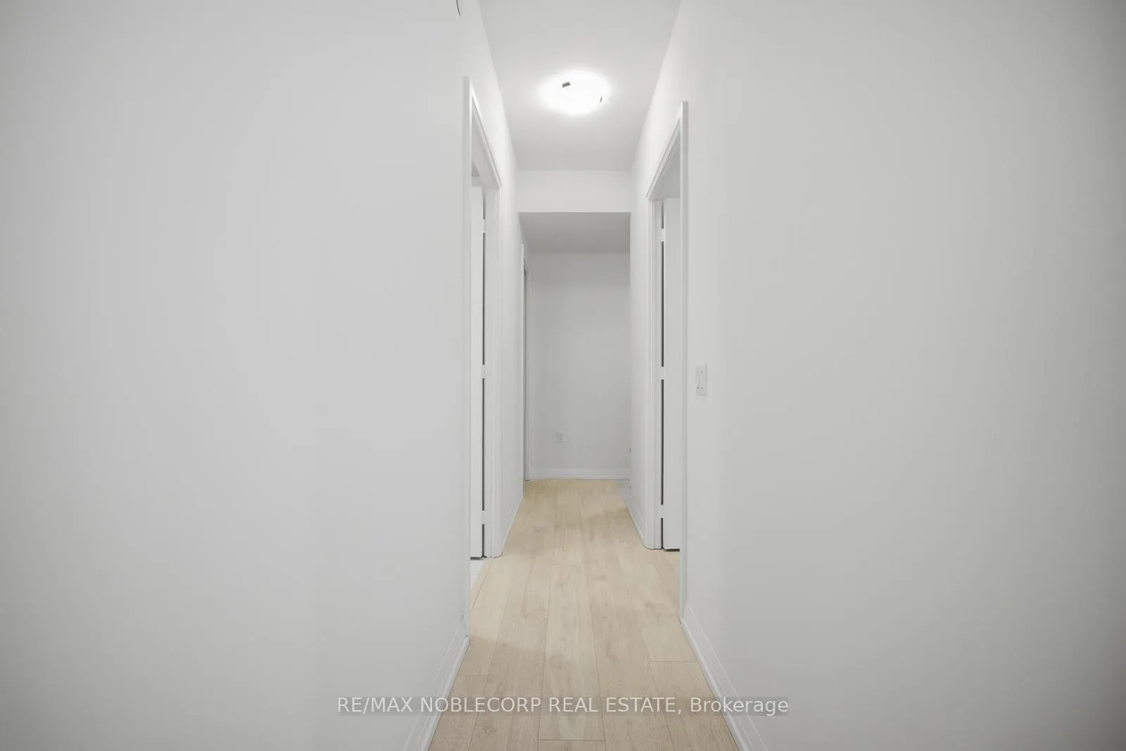 Photo 10 of Unit 303, 27 Korda Gate, Vaughan, Vellore Village — HOMEH