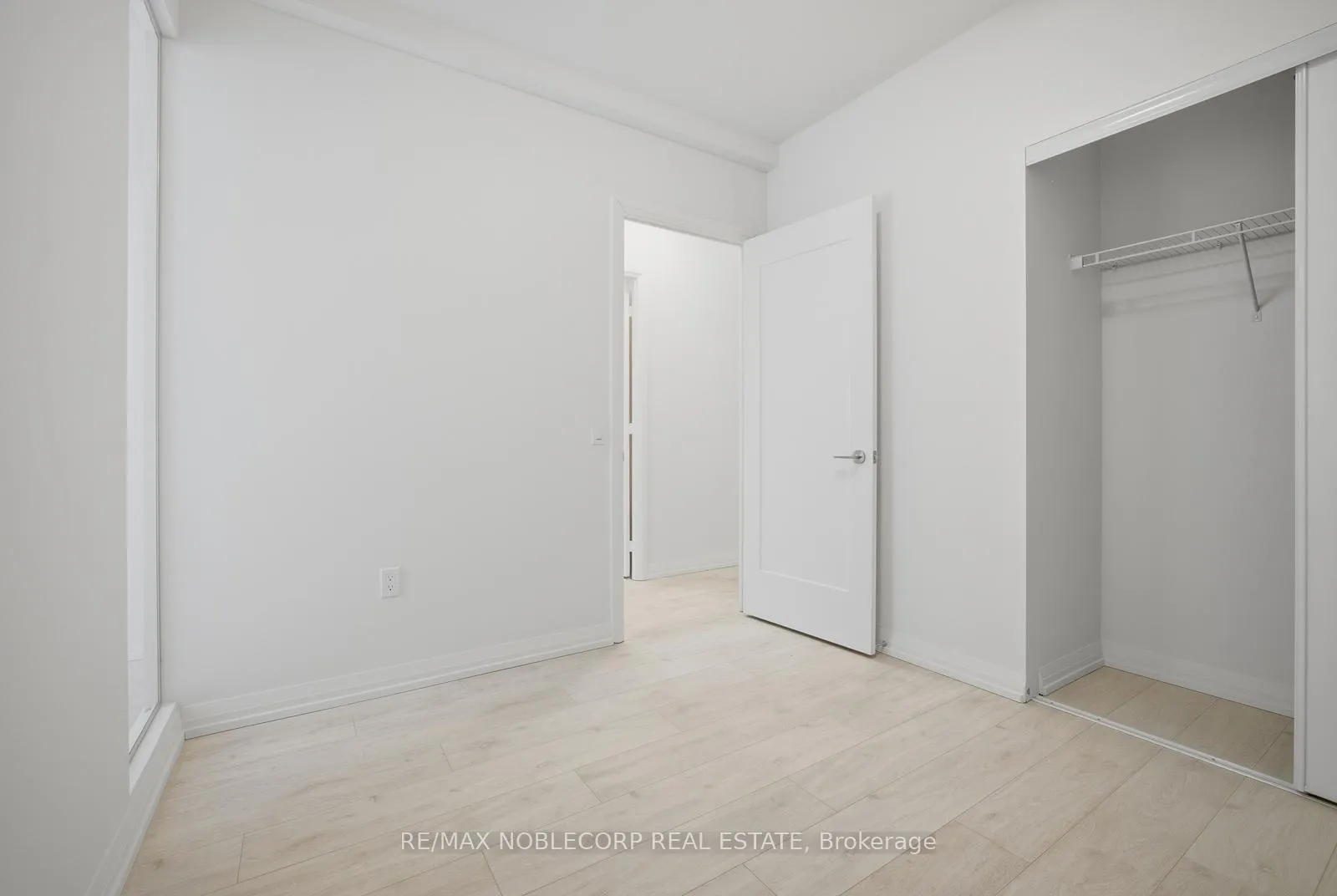 Photo 12 of Unit 303, 27 Korda Gate, Vaughan, Vellore Village — HOMEH