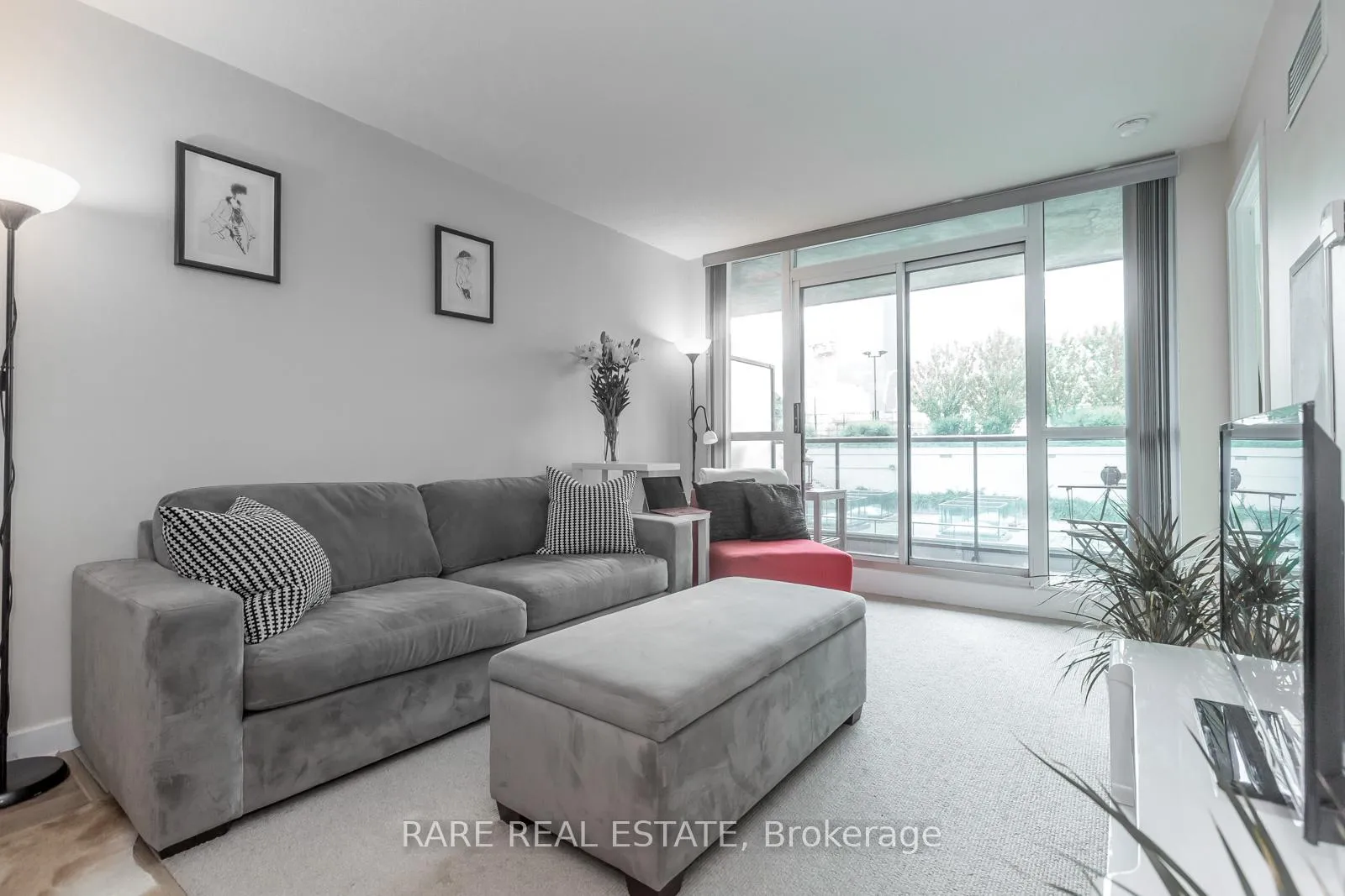 Photo 11 of Unit 501, 12 Yonge Street N, Toronto, Waterfront Communities — HOMEH