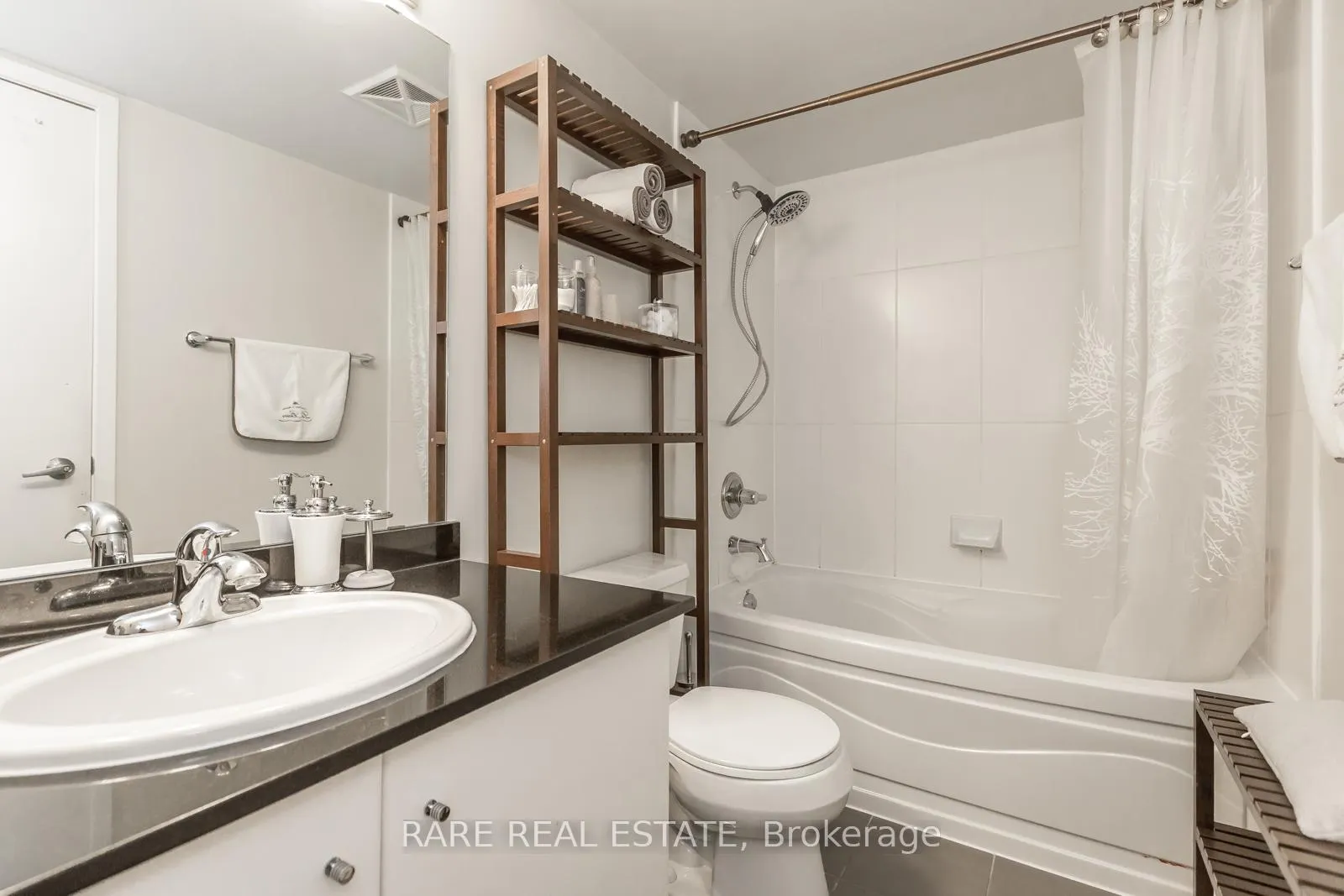 Photo 14 of Unit 501, 12 Yonge Street N, Toronto, Waterfront Communities — HOMEH