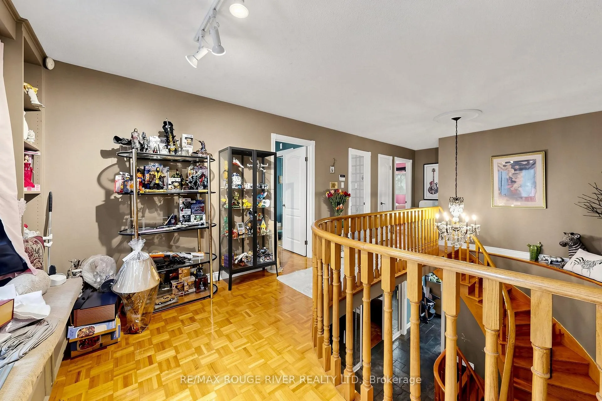 Photo 19 of 96 Bourbon Street, Vaughan, East Woodbridge — HOMEH