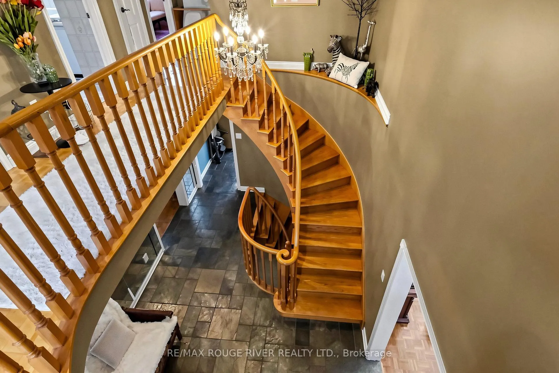Photo 32 of 96 Bourbon Street, Vaughan, East Woodbridge — HOMEH
