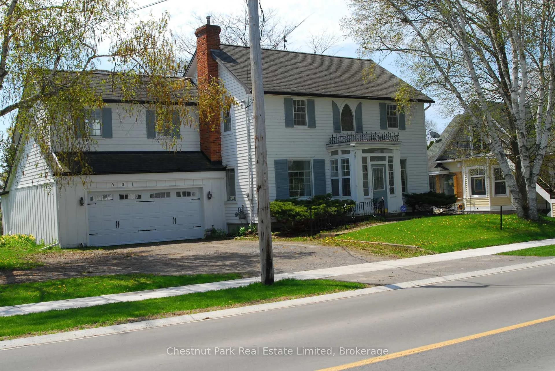 Front of 381 Wellington Main Street