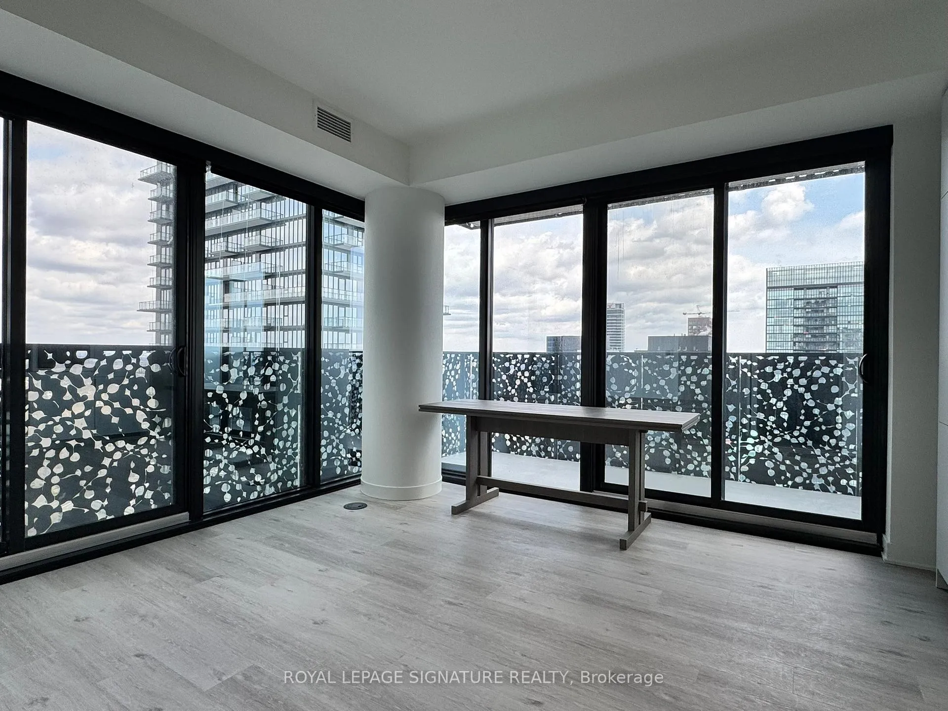 Photo 2 of Unit 4211, 55 Charles Street E, Toronto, Church-Yonge Corridor — HOMEH