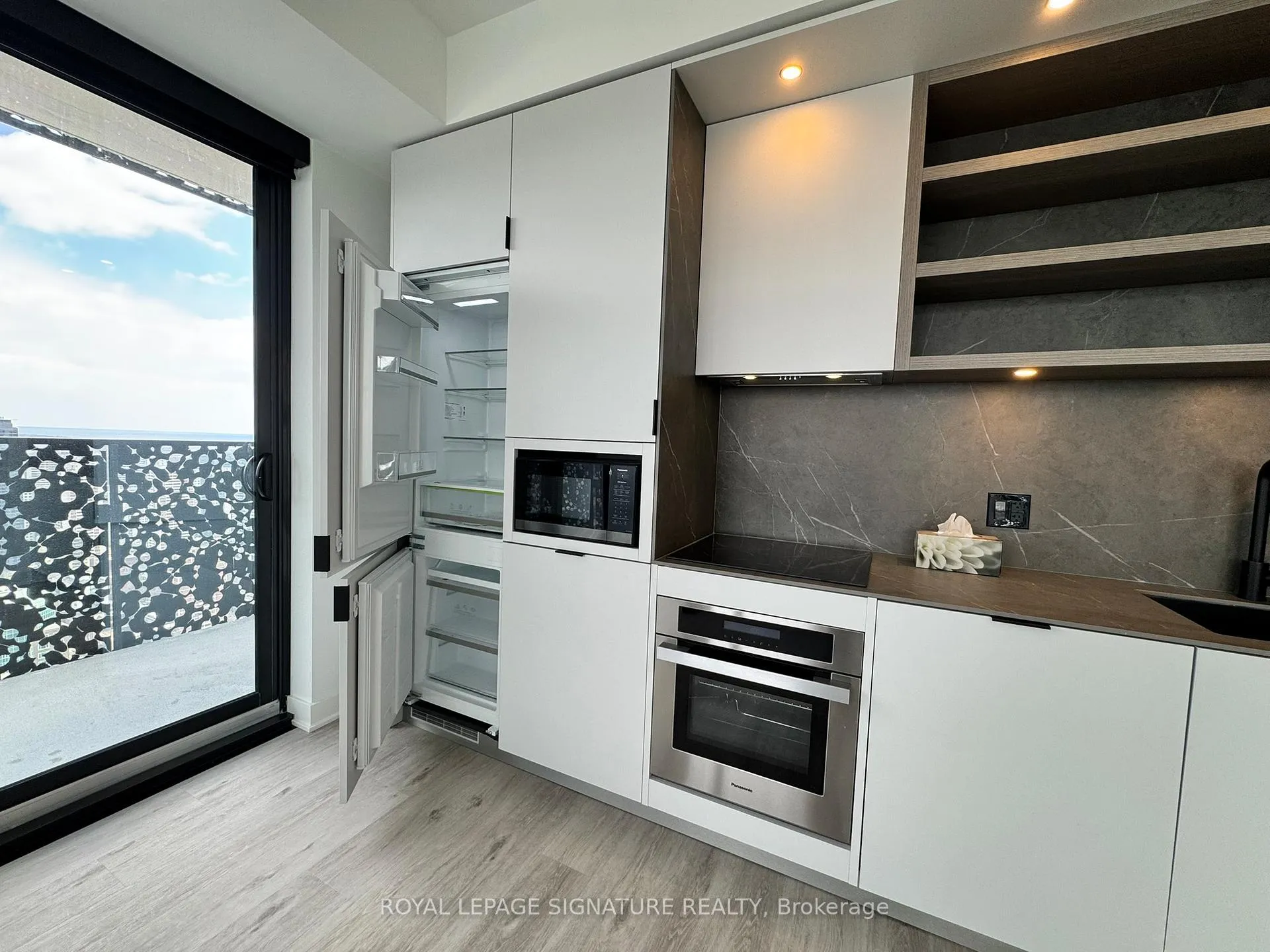 Photo 5 of Unit 4211, 55 Charles Street E, Toronto, Church-Yonge Corridor — HOMEH