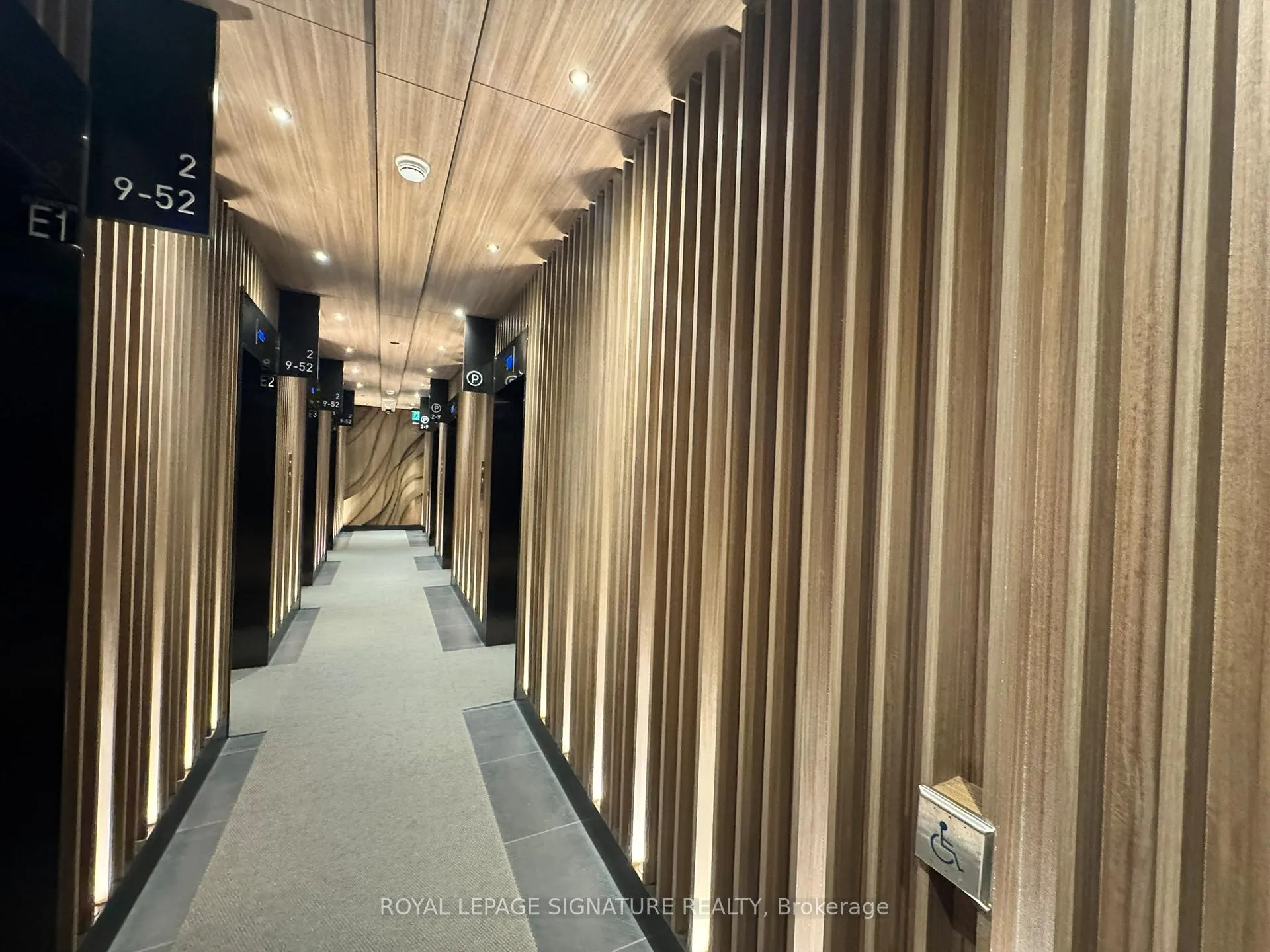 Photo 16 of Unit 4211, 55 Charles Street E, Toronto, Church-Yonge Corridor — HOMEH