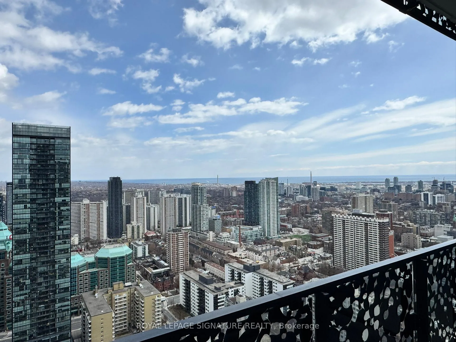 Photo 19 of Unit 4211, 55 Charles Street E, Toronto, Church-Yonge Corridor — HOMEH