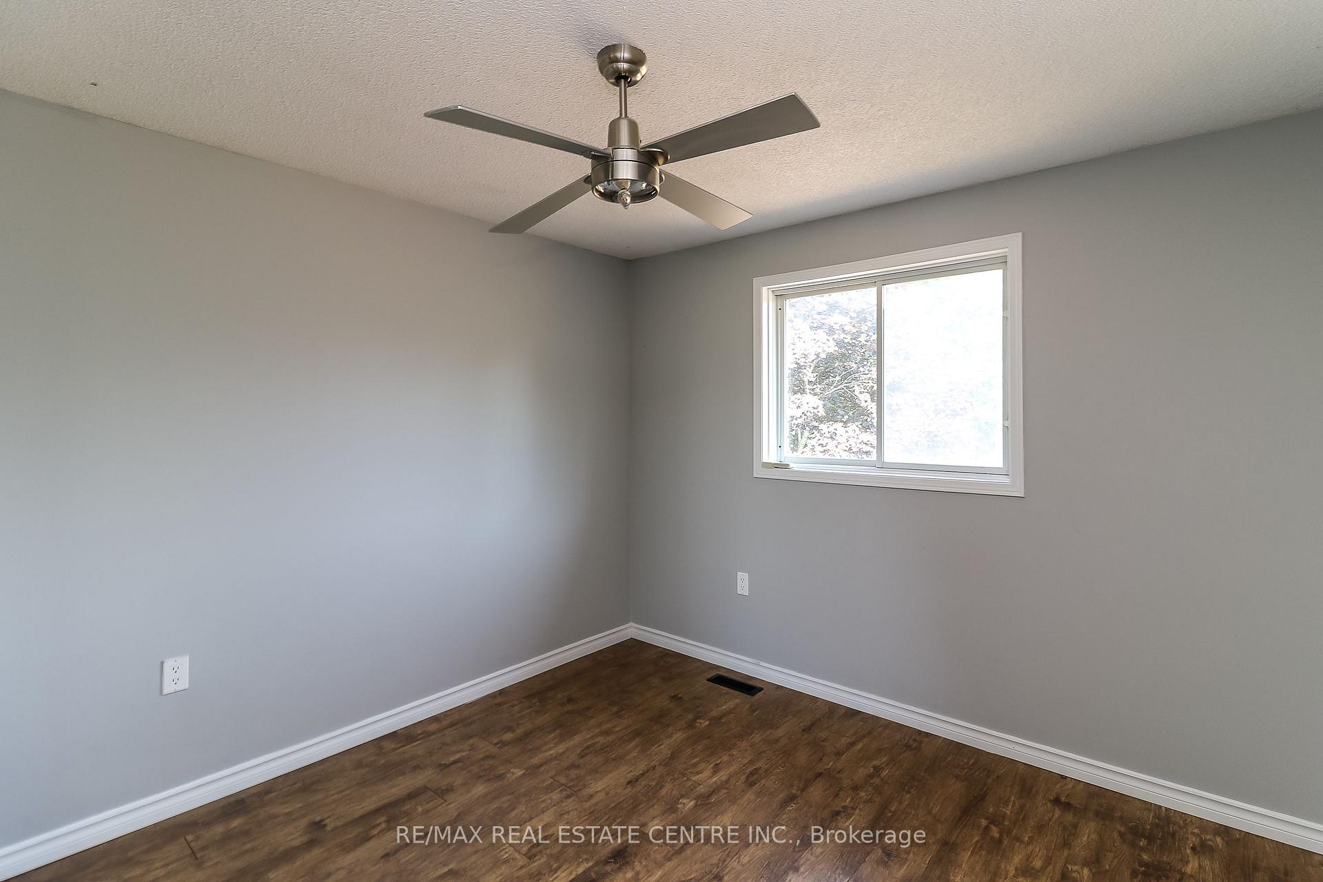Photo 31 of 304 Cundles Road W, Barrie, Northwest — HOMEH
