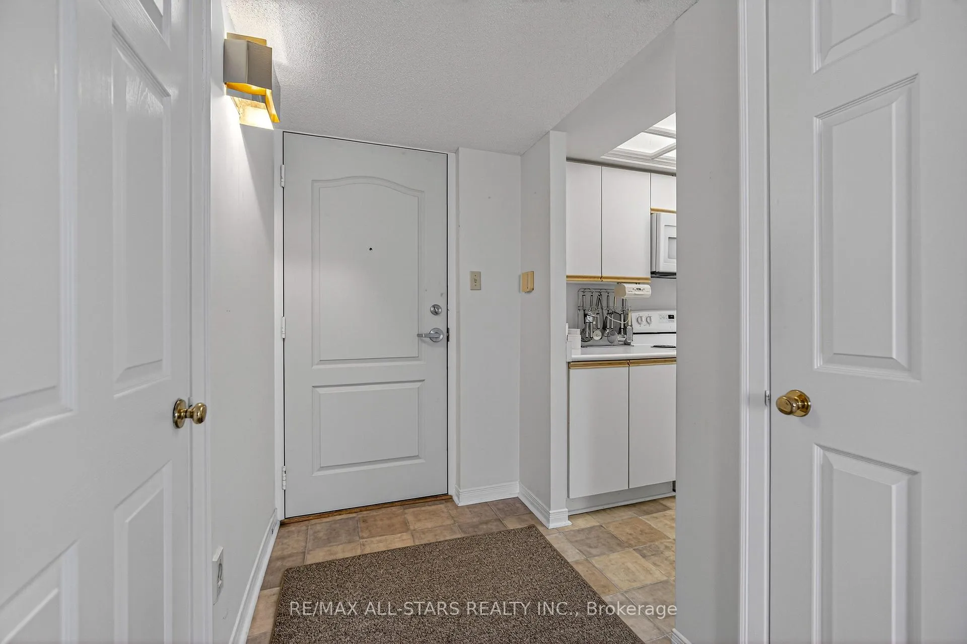 Photo 3 of Unit 307, 50 Rivermill Boulevard, Kawartha Lakes, Lindsay — HOMEH