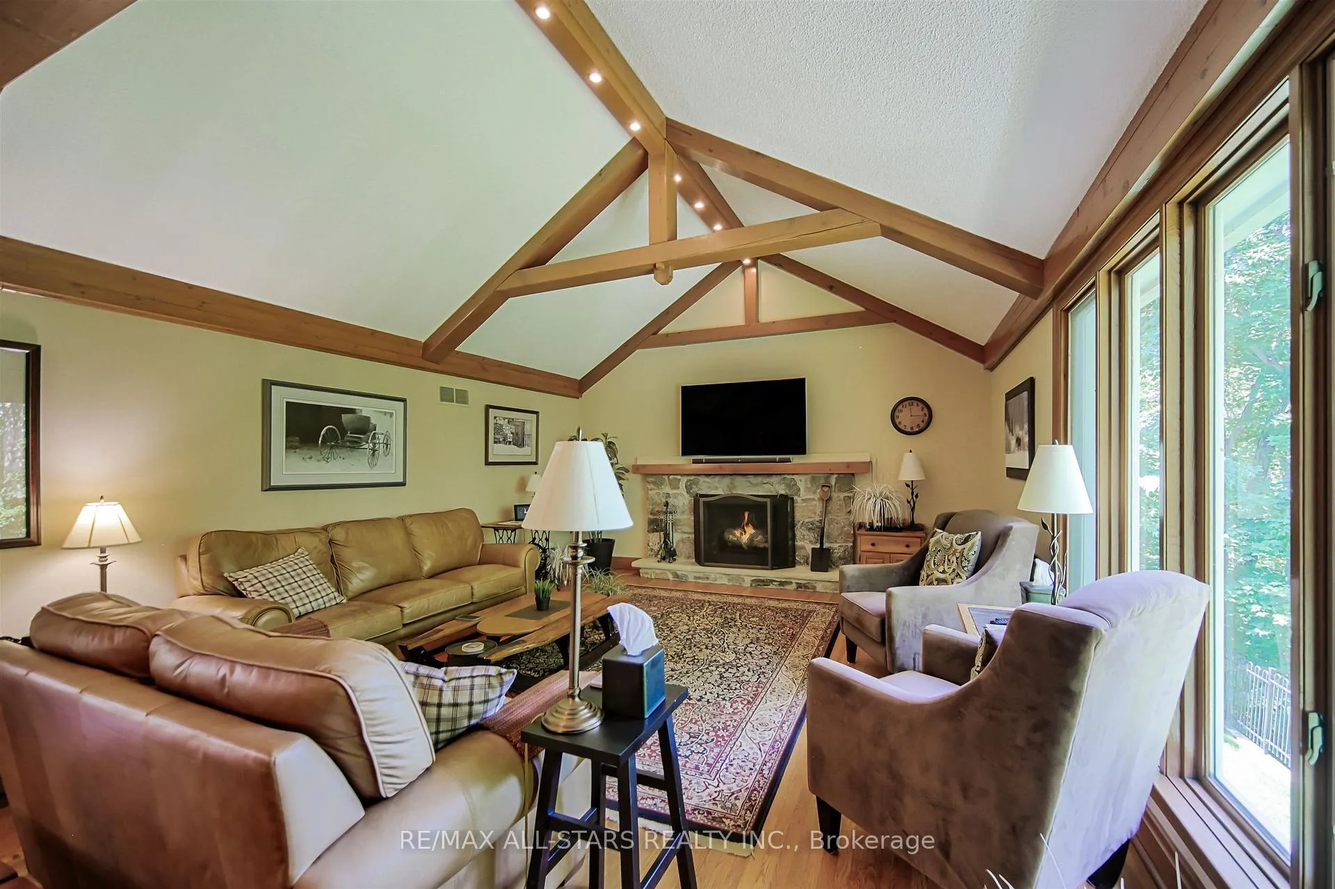 Photo 6 of 19 Bristol Sands Crescent, Uxbridge, Rural Uxbridge — HOMEH