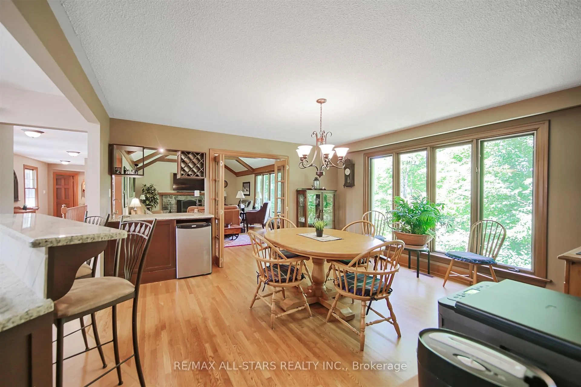 Photo 10 of 19 Bristol Sands Crescent, Uxbridge, Rural Uxbridge — HOMEH