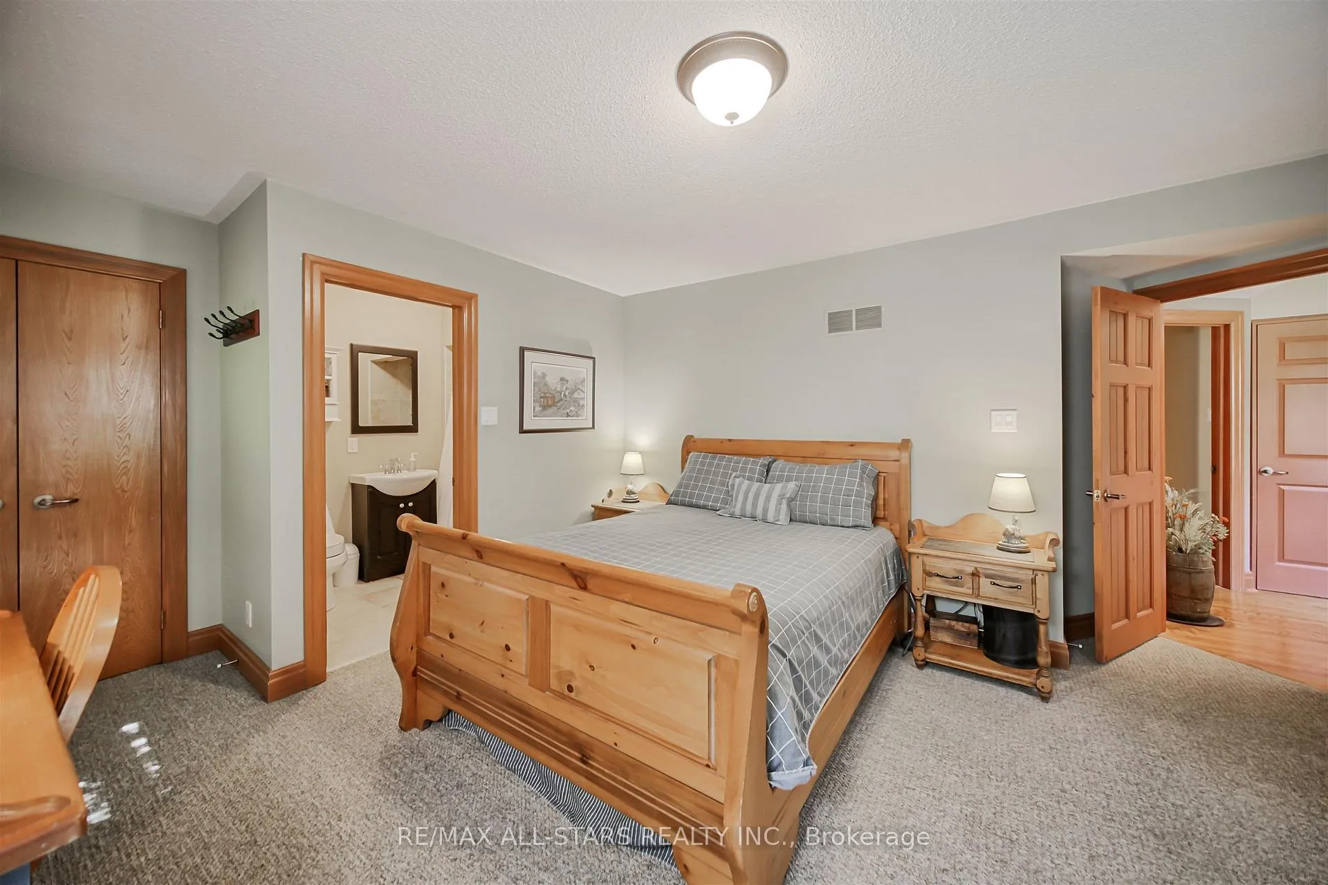 Photo 23 of 19 Bristol Sands Crescent, Uxbridge, Rural Uxbridge — HOMEH