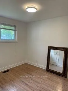 Photo 4 of Unit Main, 77 Murray Drive, Aurora, Aurora Highlands — HOMEH