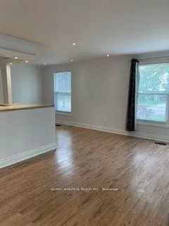 Photo 9 of Unit Main, 77 Murray Drive, Aurora, Aurora Highlands — HOMEH