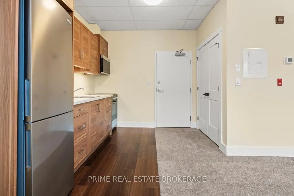 Photo 6 of Unit 2, 408 Talbot Street, St. Thomas — HOMEH