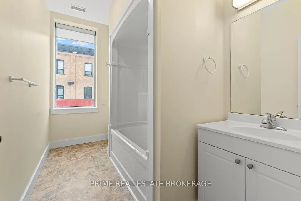 Photo 22 of Unit 2, 408 Talbot Street, St. Thomas — HOMEH